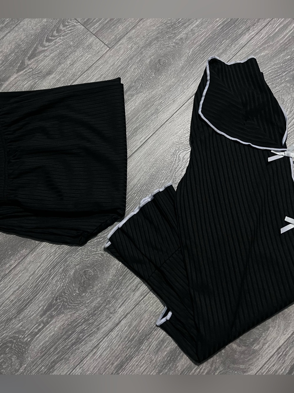 Amazon Essentials Black Ribbed Pajama Set with White Trim